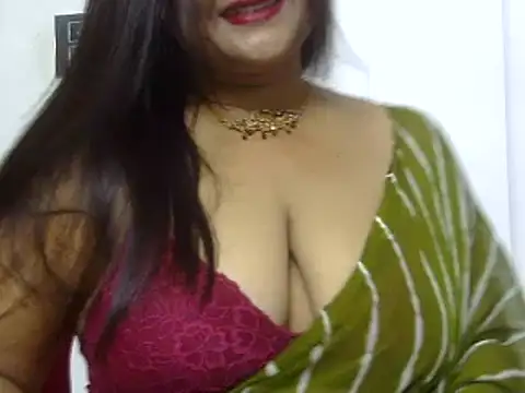 Snapshot of aarohee9 chatting on June 2026 06:28:01 PM aarohee9 online show from June 2026 06:28:01 PM