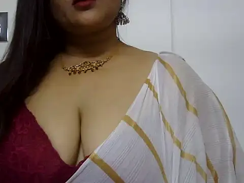 aarohee9 online show from April 2026 06:48:02 PM