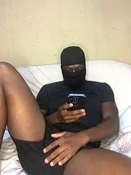 Snapshot of Swazibigmachine chatting on December 2025 04:01:02 PM Swazibigmachine online show from December 2025 04:01:02 PM