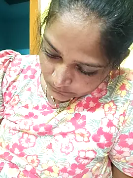 Snapshot of navyasree143 chatting on November 2025 02:04:02 AM navyasree143 online show from November 2025 02:04:02 AM