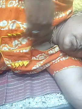 Snapshot of navyasree143 chatting on December 2025 04:34:02 PM navyasree143 online show from December 2025 04:34:02 PM