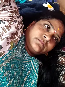 Snapshot of navyasree143 chatting on December 2025 08:02:01 AM navyasree143 online show from December 2025 08:02:01 AM