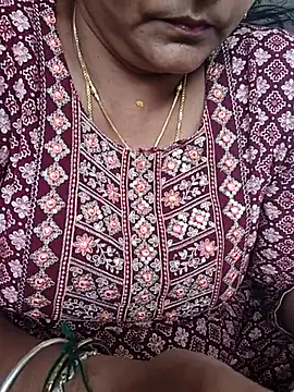 Snapshot of navyasree143 chatting on December 2025 07:32:01 AM navyasree143 online show from December 2025 07:32:01 AM