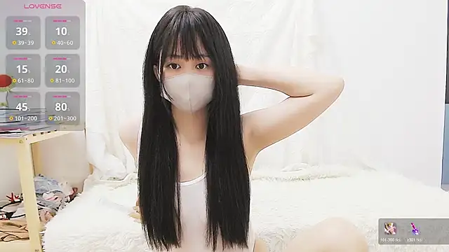 Snapshot of Moj005jp_xo98 chatting on July 2026 05:42:01 PM Moj005jp xo98 online show from July 2026 05:42:01 PM