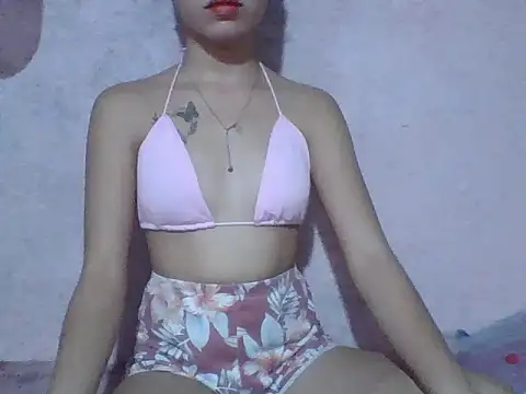 Snapshot of SweetPussie18x chatting on June 2026 01:16:02 AM SweetPussie18x online show from June 2026 01:16:02 AM