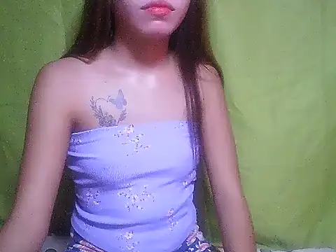 SweetPussie18x online show from November 2025 01:05:01 PM