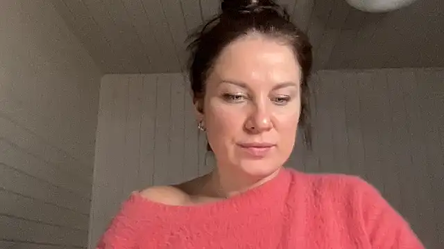 Snapshot of Tarivona chatting on February 2026 10:36:02 AM Tarivona online show from February 2026 10:36:02 AM