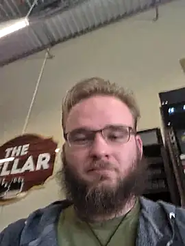 Snapshot of bear8t chatting on April 2026 04:47:02 PM bear8t online show from April 2026 04:47:02 PM