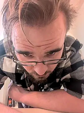 Snapshot of bear8t chatting on November 2025 04:32:02 PM bear8t online show from November 2025 04:32:02 PM