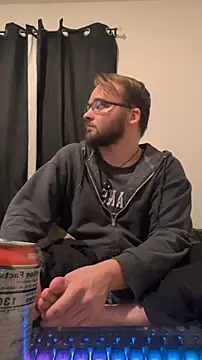 Snapshot of bear8t chatting on October 2025 06:47:02 AM bear8t online show from October 2025 06:47:02 AM