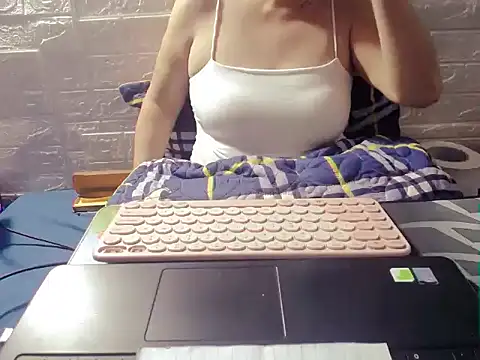 Snapshot of hyhy_99 chatting on October 2025 01:39:02 AM hyhy 99 online show from October 2025 01:39:02 AM