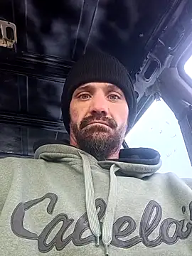 Derrickandash online show from November 2025 06:52:01 PM