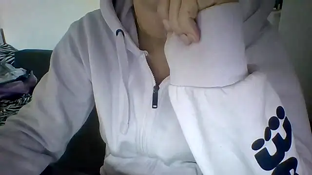 Estrella7x online show from November 2025 01:15:01 PM