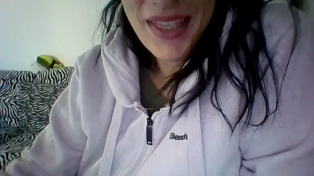 Estrella7x online show from October 2025 07:42:02 AM