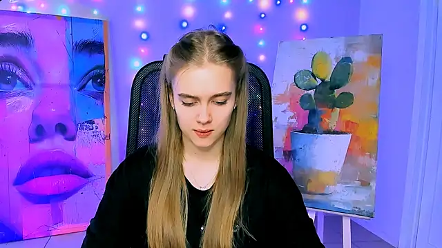 JuneWoods online show from February 2026 07:17:02 AM