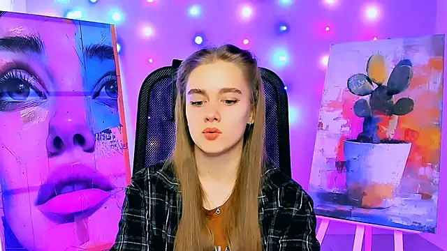 JuneWoods online show from February 2026 06:57:01 AM