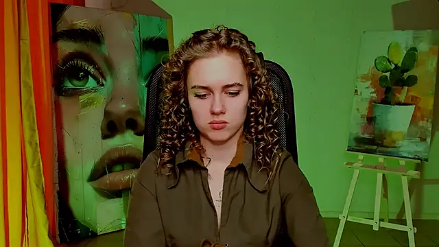 JuneWoods online show from April 2026 10:17:02 AM