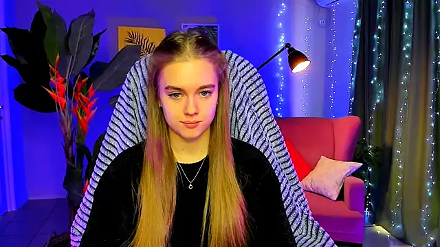 JuneWoods online show from February 2026 07:15:02 AM