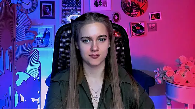 JuneWoods online show from March 2026 07:32:02 AM