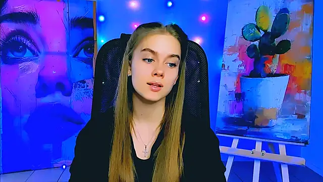 JuneWoods online show from March 2026 07:23:01 AM