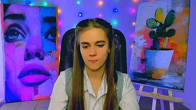 JuneWoods online show from February 2026 07:19:02 AM