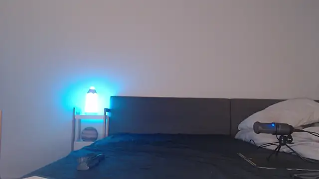 blueburrypie online show from November 2025 02:21:02 PM