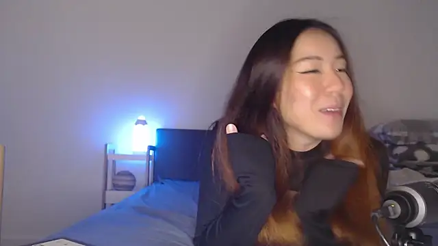 blueburrypie online show from October 2025 01:45:01 PM