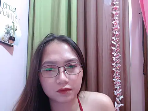 Snapshot of pinayscarlet chatting on October 2025 02:03:02 PM pinayscarlet online show from October 2025 02:03:02 PM