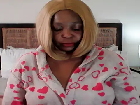 Snapshot of Blacksashaxx chatting on May 2026 10:55:01 AM Blacksashaxx online show from May 2026 10:55:01 AM