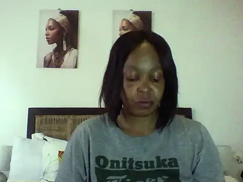 Snapshot of Blacksashaxx chatting on November 2025 11:13:02 AM Blacksashaxx online show from November 2025 11:13:02 AM