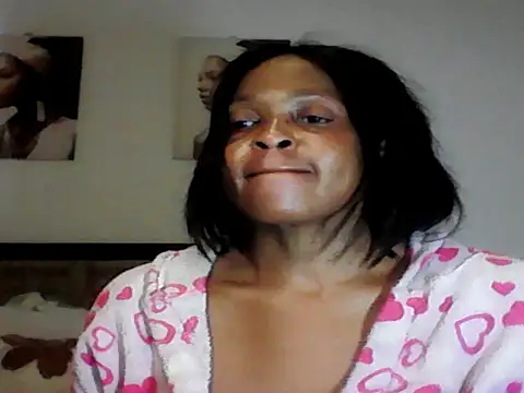 Snapshot of Blacksashaxx chatting on November 2025 07:47:01 PM Blacksashaxx online show from November 2025 07:47:01 PM