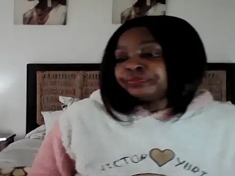 Snapshot of Blacksashaxx chatting on June 2026 10:53:01 AM Blacksashaxx online show from June 2026 10:53:01 AM