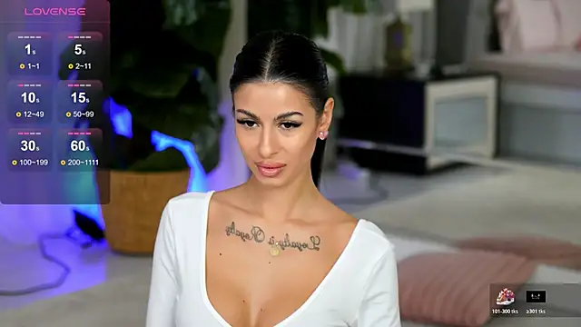 Snapshot of EvaAmanti chatting on October 2025 05:39:02 AM EvaAmanti online show from October 2025 05:39:02 AM