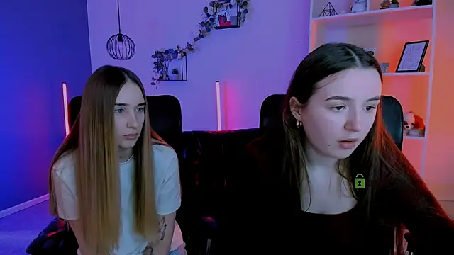 leslie bird online show from April 2026 12:52:02 PM