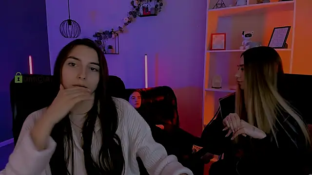 leslie bird online show from April 2026 12:32:02 PM