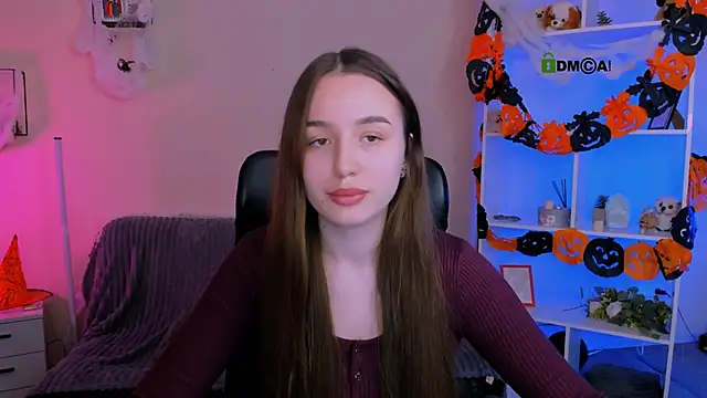 leslie bird online show from November 2025 10:20:02 AM