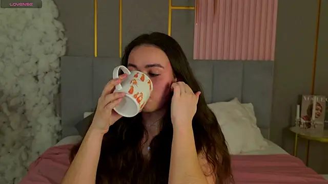 Snapshot of GabiBatista chatting on February 2026 05:07:02 AM GabiBatista online show from February 2026 05:07:02 AM