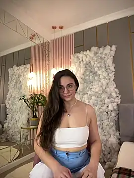 Snapshot of GabiBatista chatting on February 2026 05:09:01 AM GabiBatista online show from February 2026 05:09:01 AM