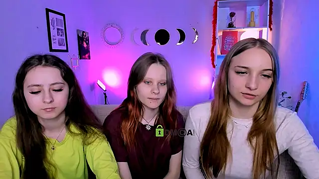 rebecca smile online show from April 2026 12:29:01 PM