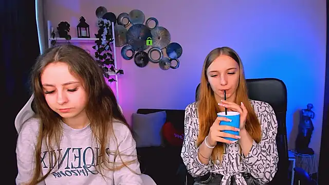 rebecca smile online show from March 2026 01:16:02 PM