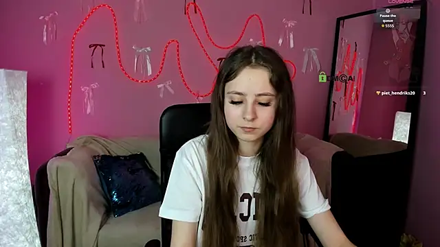 rebecca smile online show from March 2026 01:26:01 PM