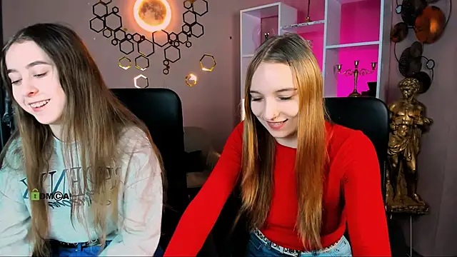 rebecca smile online show from December 2025 10:07:02 AM