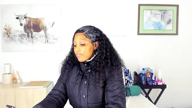 ConnieSmall24 online show from May 2026 01:42:01 AM