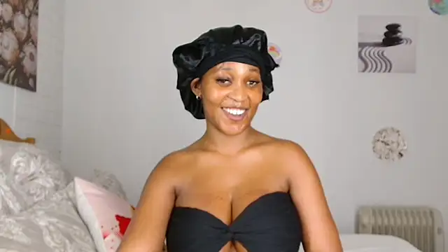 Snapshot of ConnieSmall24 chatting on June 2026 02:20:02 AM ConnieSmall24 online show from June 2026 02:20:02 AM