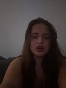 Snapshot of Roxy_30 chatting on October 2025 07:13:02 PM Roxy 30 online show from October 2025 07:13:02 PM