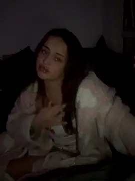 Snapshot of Roxy_30 chatting on November 2025 12:21:01 AM Roxy 30 online show from November 2025 12:21:01 AM