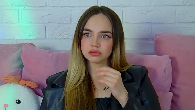 AnitaVenture online show from March 2026 04:19:01 PM