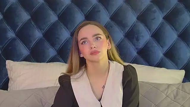 AnitaVenture online show from April 2026 04:41:01 AM