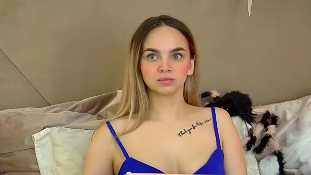 AnitaVenture online show from October 2025 04:13:01 AM