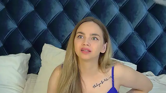 AnitaVenture online show from November 2025 04:08:01 AM